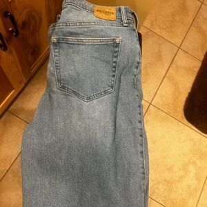 Hollister Light Wash Mom Jeans